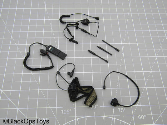 Black Radio w/Headset, & Antenna (READ DESC)