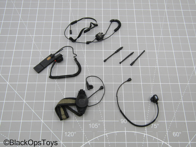 Load image into Gallery viewer, Black Radio w/Headset, &amp; Antenna (READ DESC)
