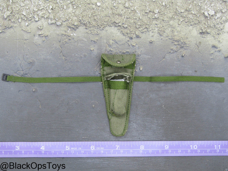 Load image into Gallery viewer, Vietnam Era OD Green Radio Pouch
