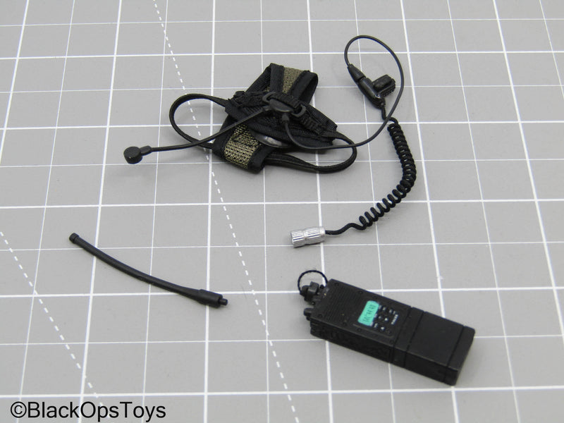 Load image into Gallery viewer, Black Radio w/Headset, &amp; Antenna
