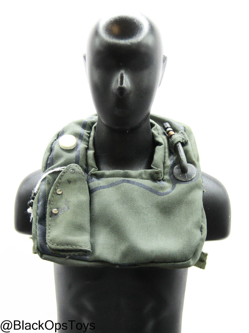 Load image into Gallery viewer, Vietnam Era OD Green Floatation Vest
