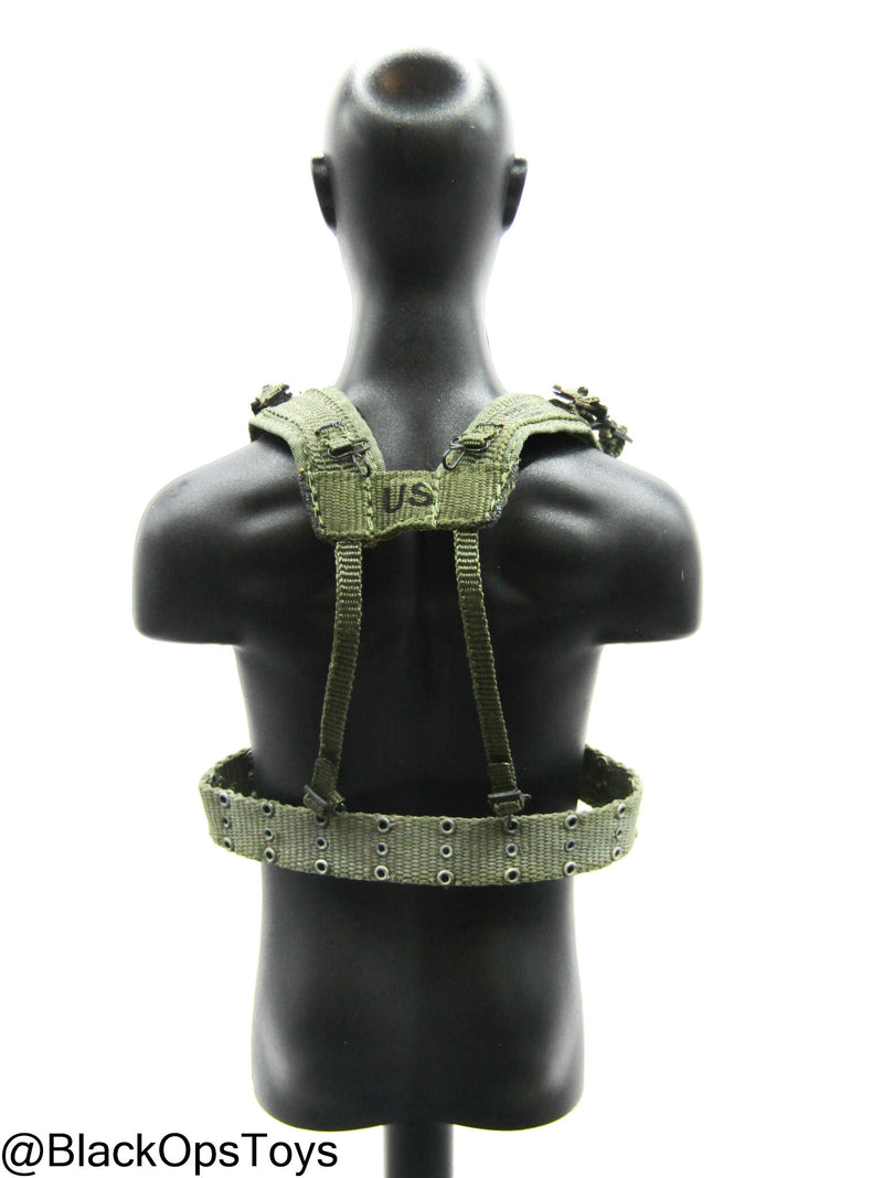 Load image into Gallery viewer, Vietnam Era OD Green Rivet Belt w/Harness
