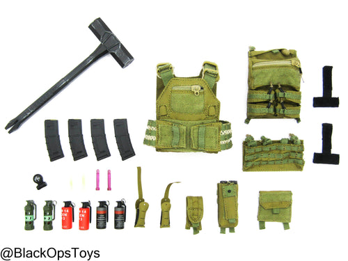 Bravo 0-6 Countdown - FDE Tan Plate Carrier w/Breaching Tool & Pouch Set