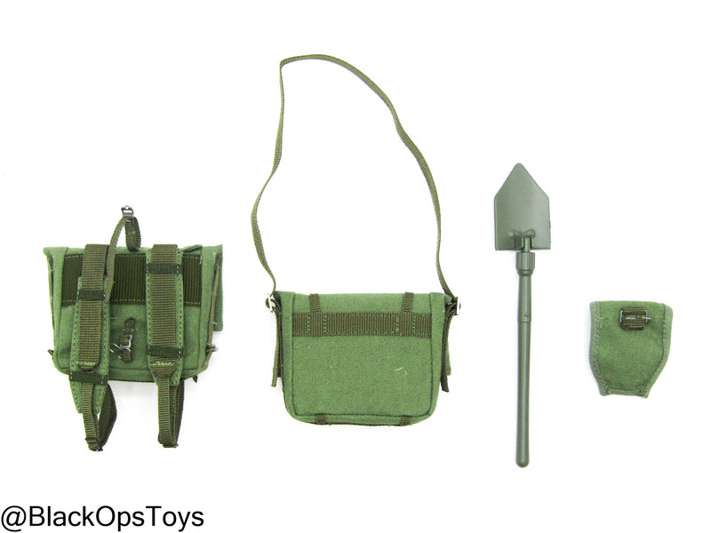 Load image into Gallery viewer, Vietnam War - USMC In Hue - OD Green M1941 Haversack &amp; Satchel w/Entrenching Tool
