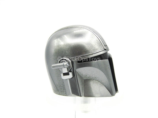 The Mandalorian Deluxe - Chest Armor w/Jetpack, Weapon, & Gear Set