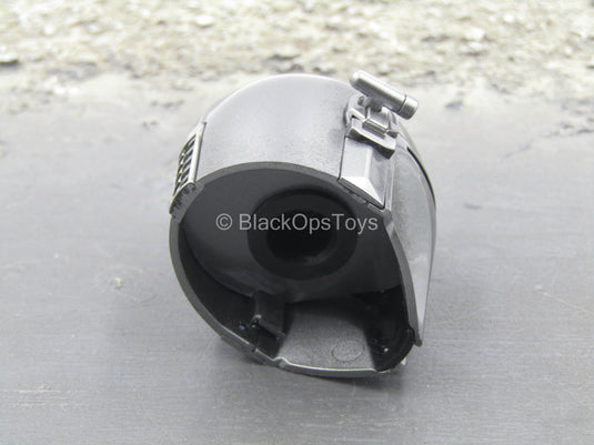 The Mandalorian Deluxe - Chest Armor w/Jetpack, Weapon, & Gear Set