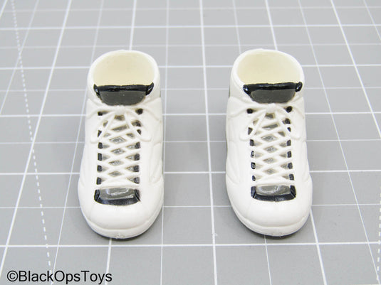 White Sneaker Shoes (Foot Type)