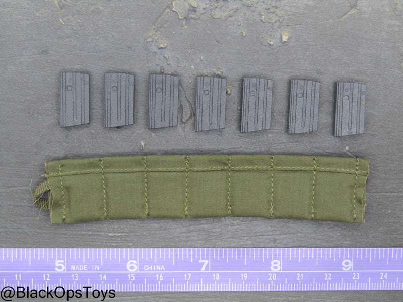 Load image into Gallery viewer, Vietnam War - USMC In Hue - OD Green Bandoleer w/Magazines (x7)
