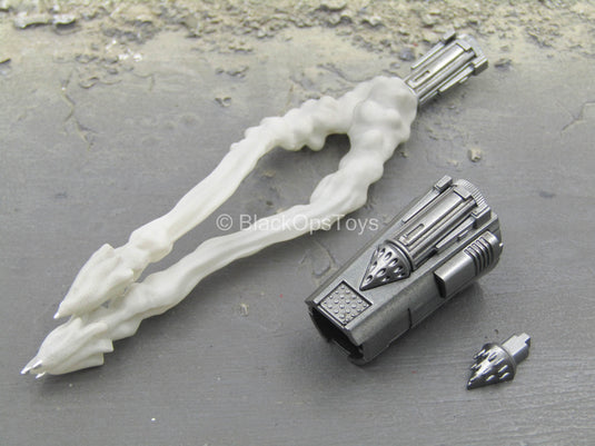 The Mandalorian Deluxe - Chest Armor w/Jetpack, Weapon, & Gear Set