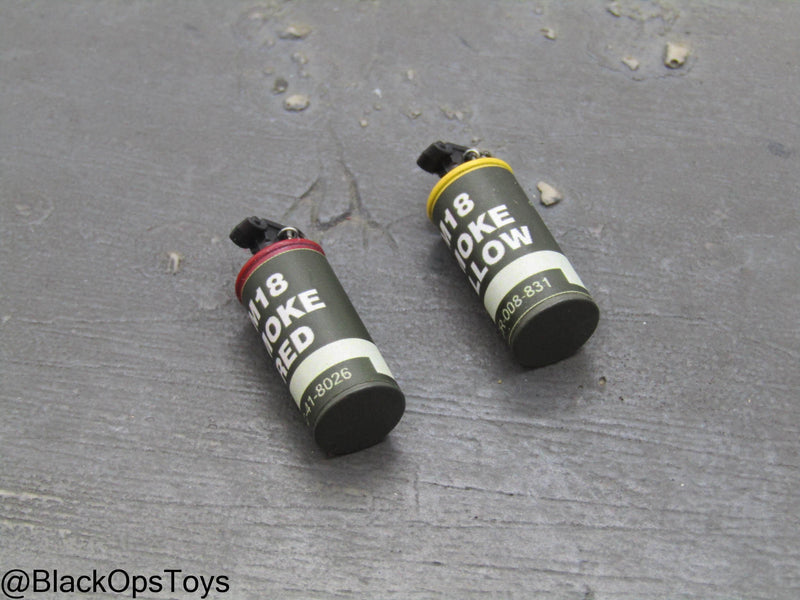 Load image into Gallery viewer, Vietnam War - USMC In Hue - Metal Red &amp; Yellow M18 Smoke Grenade Set
