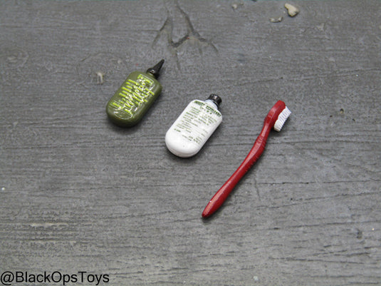 Vietnam War - USMC In Hue - Toothbrush w/Gun Oil & Insect Repellent Set