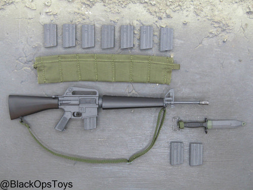 Vietnam War - USMC In Hue - M16 Rifle (Birdcage Barrel) w/Bandoleer Set