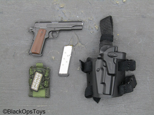 The Division 2 Caleb Dunne Agent - 1911 Pistol w/Drop Leg Sheath