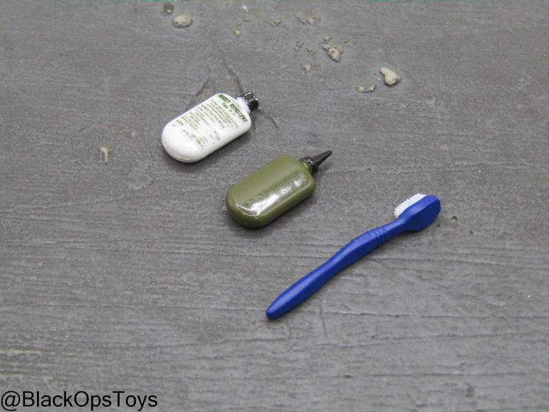 Load image into Gallery viewer, Vietnam War - Hospital Corpsman - Toothbrush w/Gun Oil &amp; Insect Repellent Set
