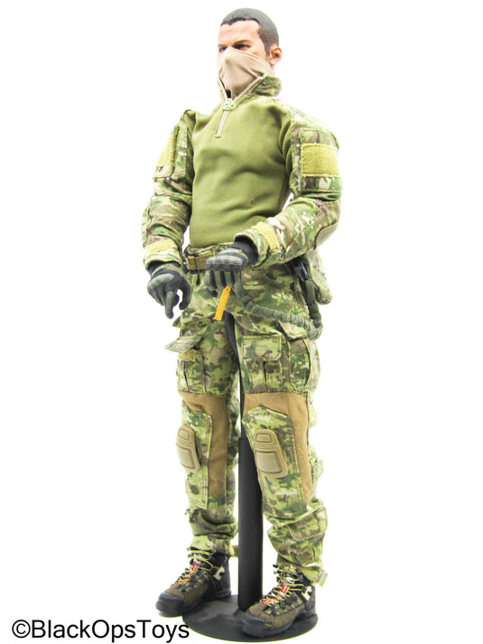 Male Multicam Camo Full Dressed Body w/Stand, Pistol, & Gear Set