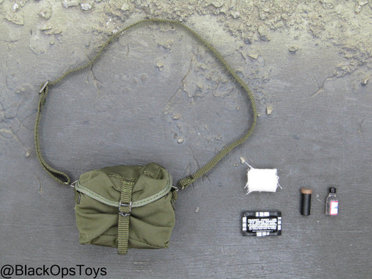 Vietnam War - Hospital Corpsman - M3 Shoulder Bag w/Medical Supplies Set
