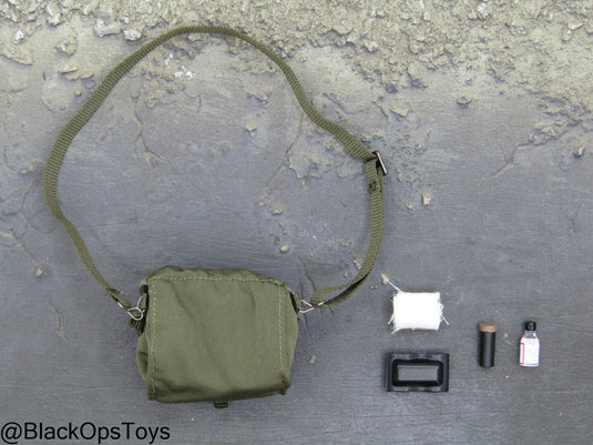 Vietnam War - Hospital Corpsman - M3 Shoulder Bag w/Medical Supplies Set