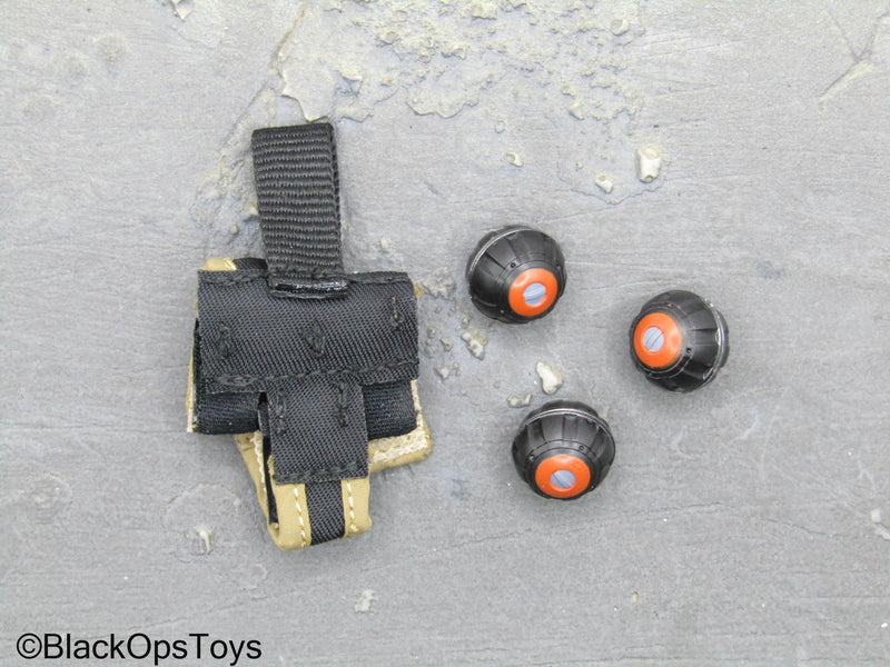 Load image into Gallery viewer, The Division 2 Caleb Dunne Agent - Grenades w/Pouch
