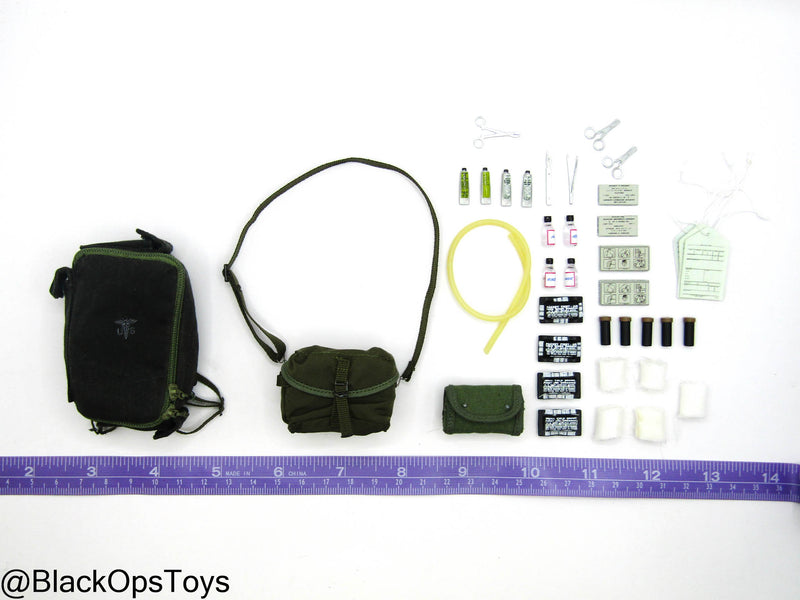 Load image into Gallery viewer, Vietnam War - Hospital Corpsman - M5 Medic Backpack w/Medical Supplies Type 1
