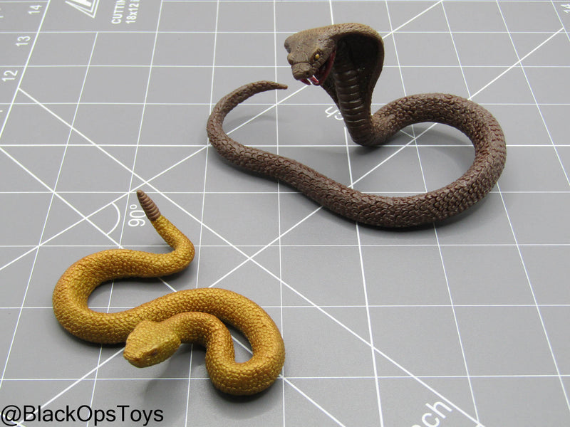 Load image into Gallery viewer, Indiana Jones - Cobra Snake Set
