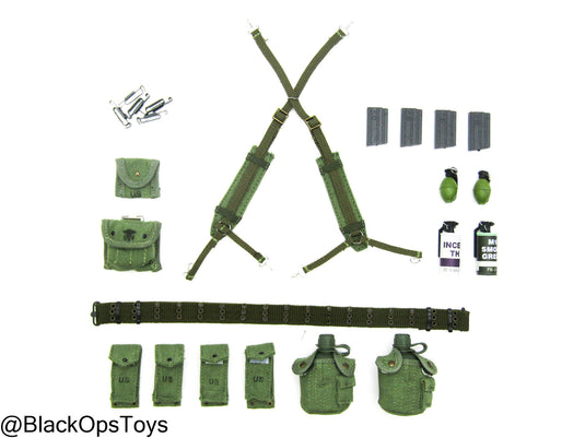 Vietnam War - Hospital Corpsman - Rivet Belt w/Harness & Pouch Set