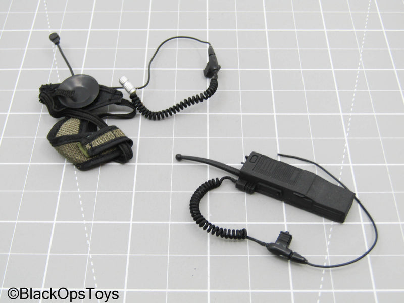 Load image into Gallery viewer, Black Radio w/Headset (READ DESC)
