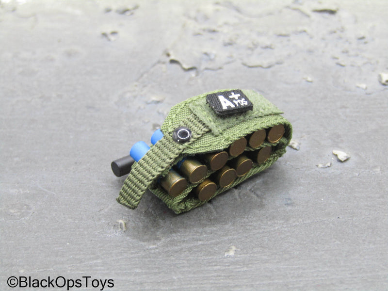 Load image into Gallery viewer, The Division 2 Caleb Dunne Agent - Green Shotgun Shell Pouch
