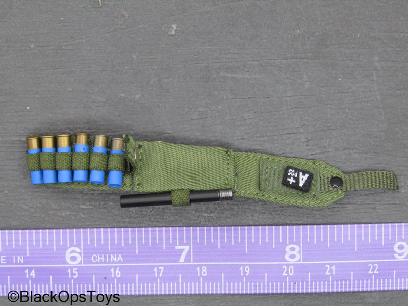 Load image into Gallery viewer, The Division 2 Caleb Dunne Agent - Green Shotgun Shell Pouch
