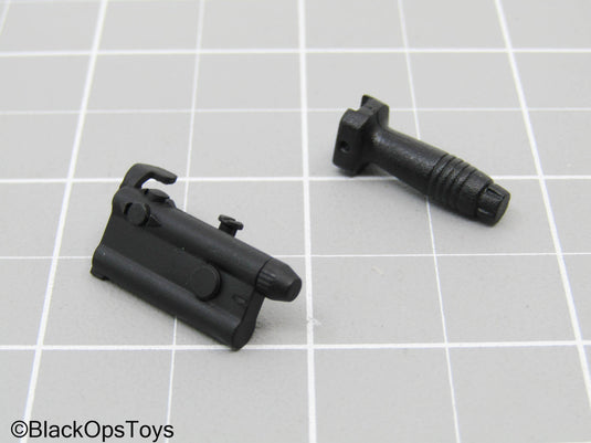Black Vertical Foregrip w/PEQ