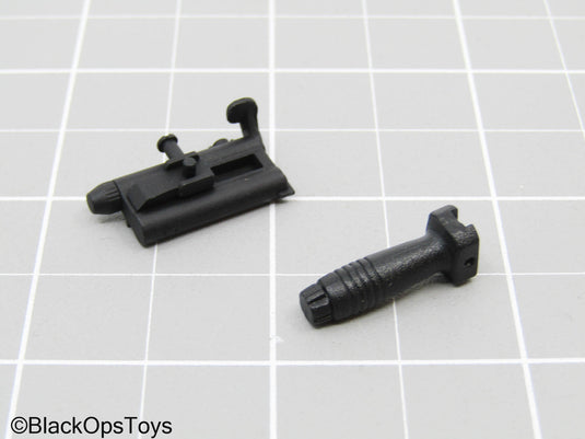 Black Vertical Foregrip w/PEQ