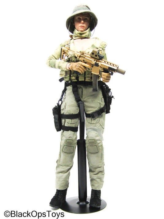 Custom Probuilt Female Full Dressed Body w/Rifle & Gear Set