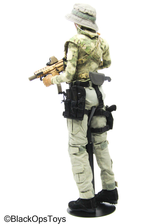 Custom Probuilt Female Full Dressed Body w/Rifle & Gear Set