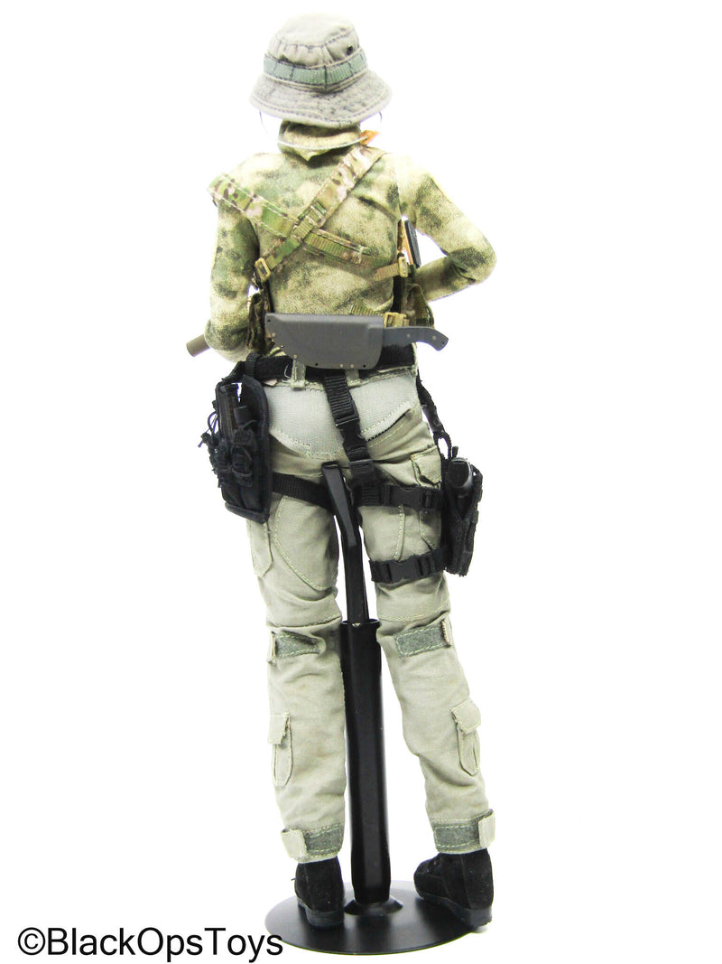 Load image into Gallery viewer, Custom Probuilt Female Full Dressed Body w/Rifle &amp; Gear Set
