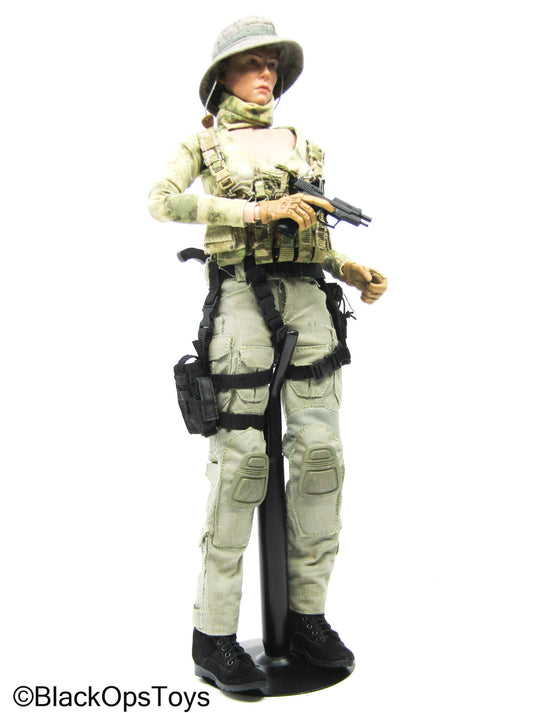 Custom Probuilt Female Full Dressed Body w/Rifle & Gear Set