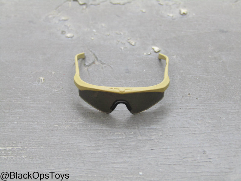 Load image into Gallery viewer, British Army Gurkhas - Coyote Tan Sawfly Glasses
