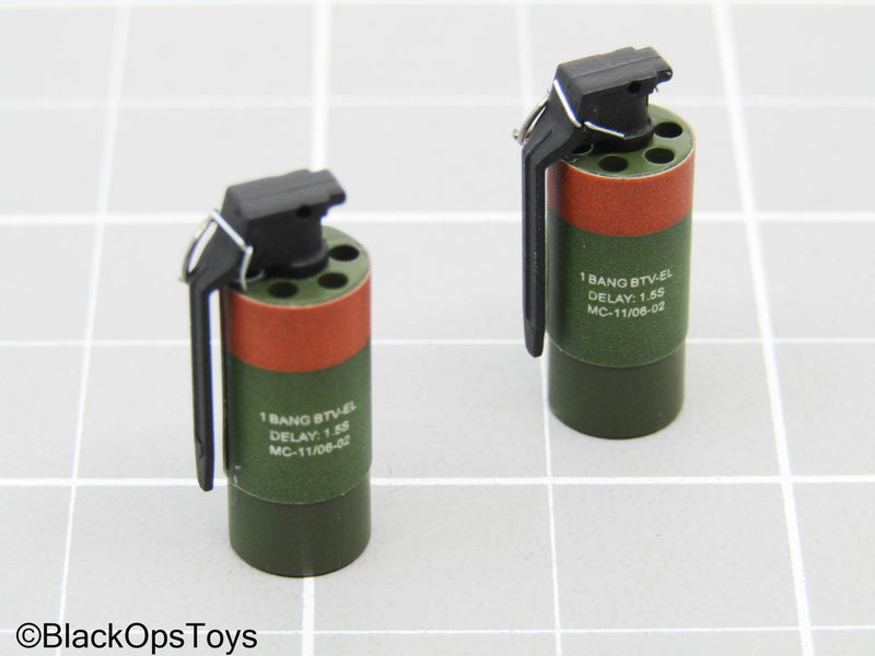 Load image into Gallery viewer, Smoke Grenade Set
