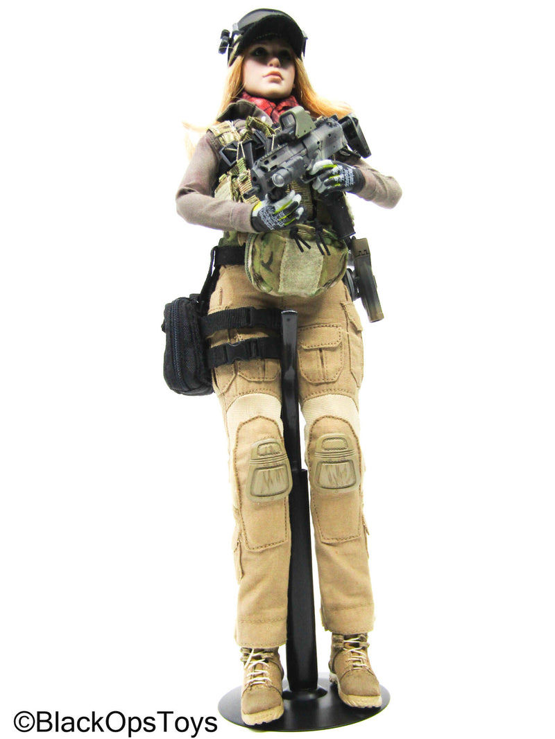 Load image into Gallery viewer, Custom Blonde Female Full Dressed Body w/Rifle &amp; Gear Set

