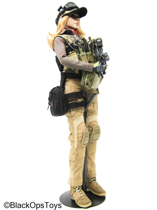 Custom Blonde Female Full Dressed Body w/Rifle & Gear Set