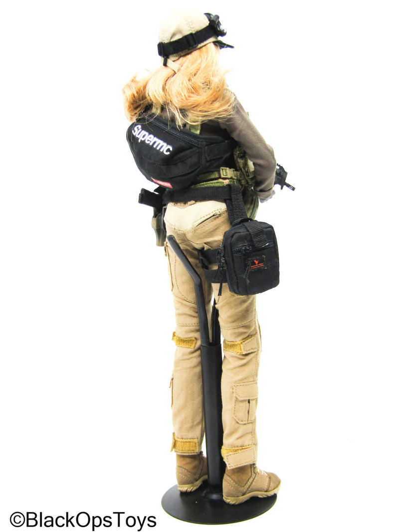 Load image into Gallery viewer, Custom Blonde Female Full Dressed Body w/Rifle &amp; Gear Set

