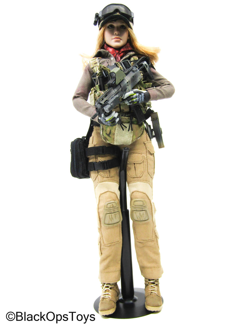 Load image into Gallery viewer, Custom Blonde Female Full Dressed Body w/Rifle &amp; Gear Set
