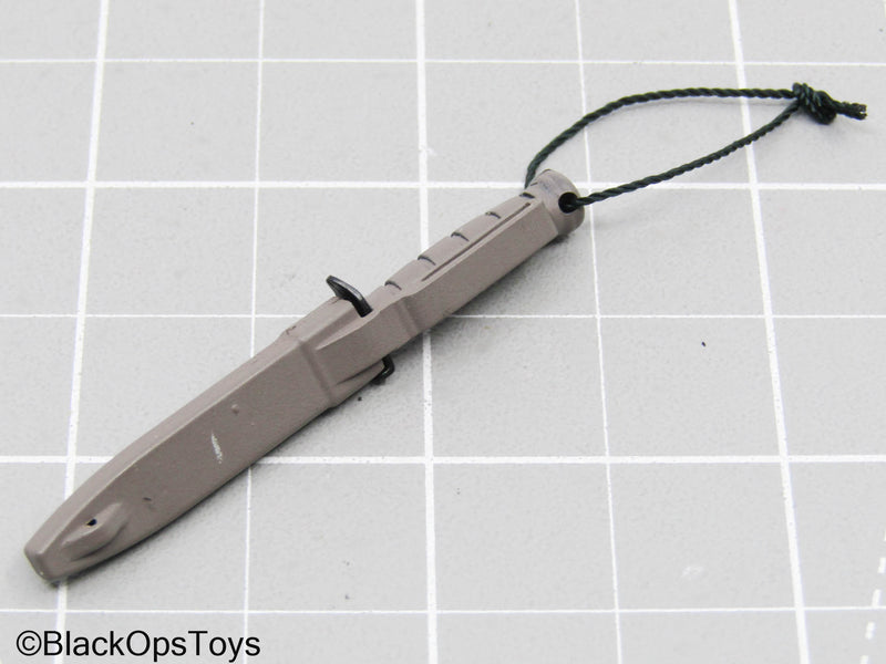 Load image into Gallery viewer, Grey Knife w/Sheath
