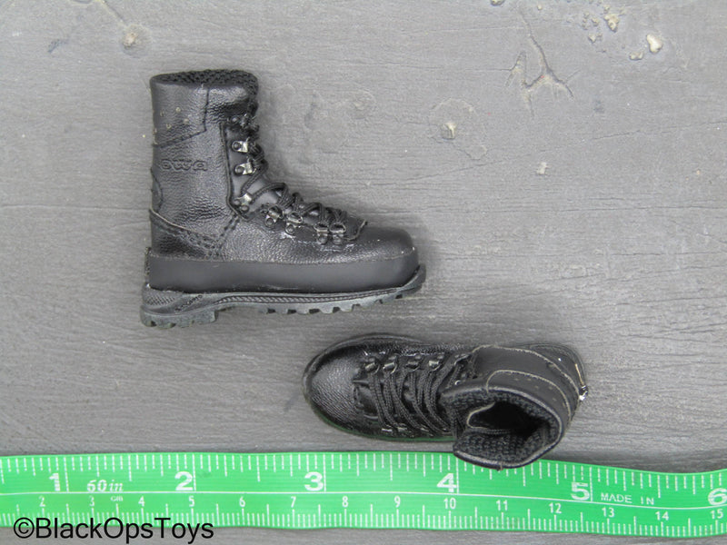 Load image into Gallery viewer, Extreme Zone Gaius Task - Black Boots (Foot Type)
