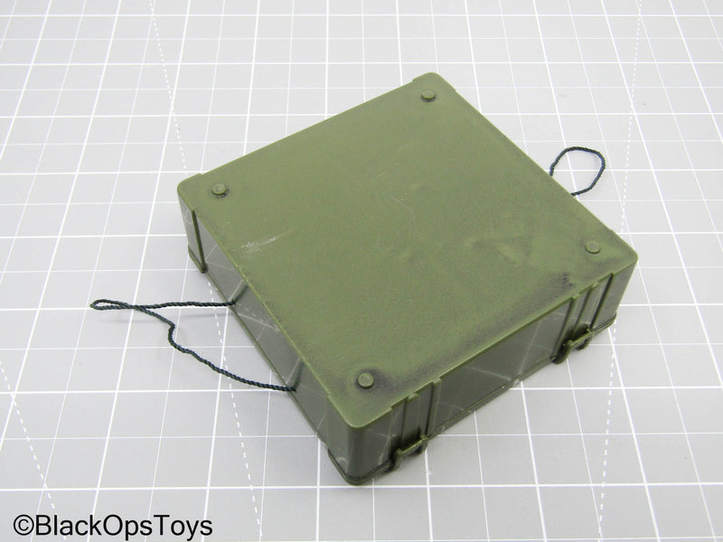 Load image into Gallery viewer, Green Explosive Case w/Grenades (READ DESC)
