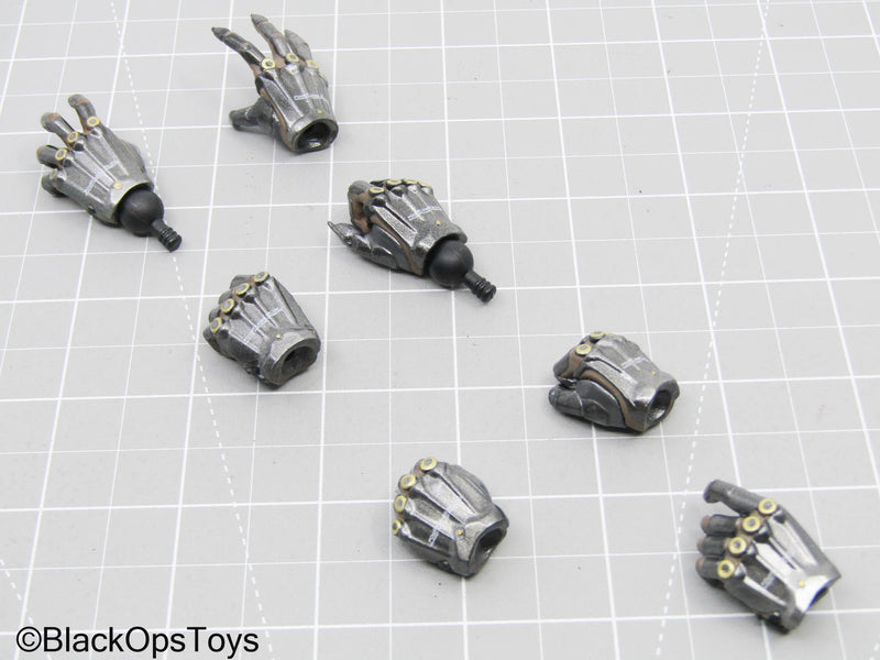 Load image into Gallery viewer, Metal Gear - Raiden Hand Set (x7) w/Pegs (Hot Toys)
