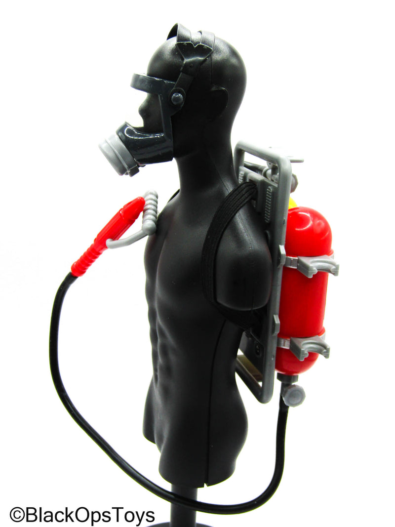 Load image into Gallery viewer, Fire Fighter - Oxygen Mask w/Tank &amp; Fire Extinguisher

