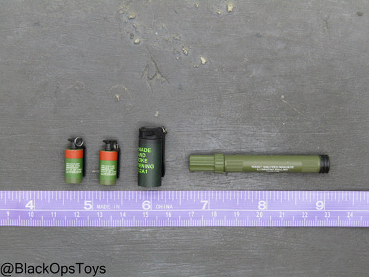 SMU - Coalition Forces - Smoke & Flash Grenade Set w/Flare