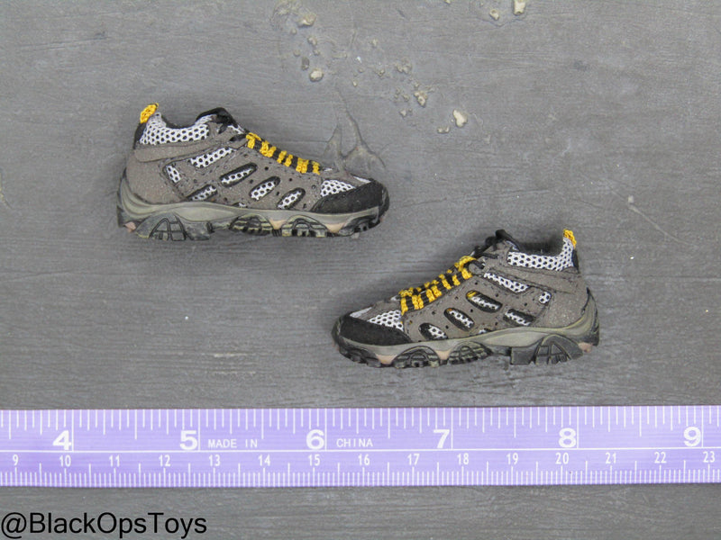 Load image into Gallery viewer, SMU - Coalition Forces - Brown Combat Boots (Peg Type)
