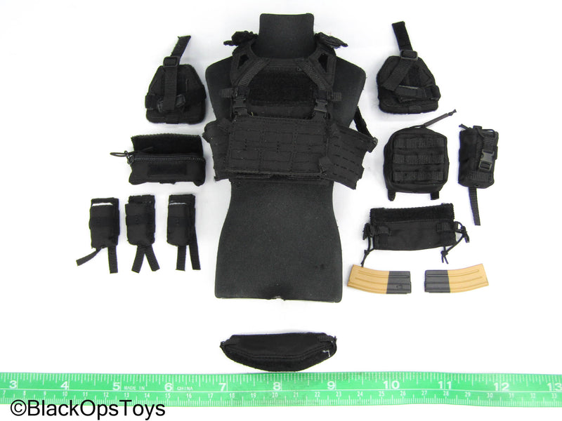 Load image into Gallery viewer, Extreme Zone Gaius Task - Black MOLLE Chest Rig w/Backpack &amp; Pouches
