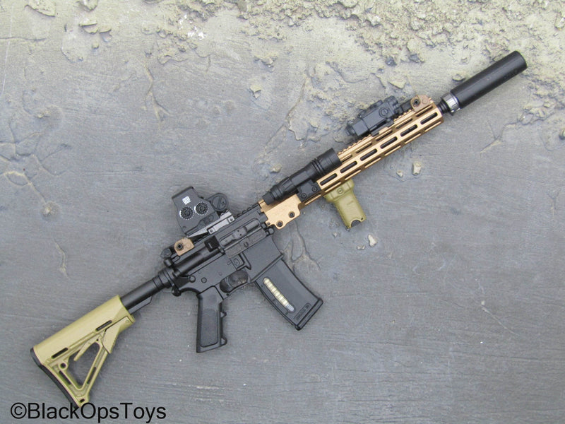 Load image into Gallery viewer, HRT Team Leader Shotshow Exclusive - M4 URGI Assault Rifle w/Attachments
