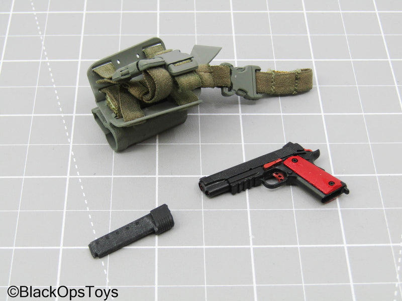 Load image into Gallery viewer, M1911 Pistol w/Drop Leg Holster (Easy &amp; Simple)
